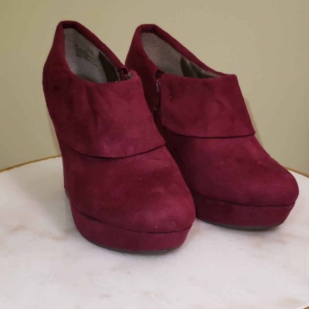 Mossimo Wedge bootie